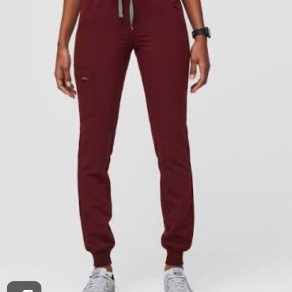 Figs Zamora Women's Burgundy Jogger